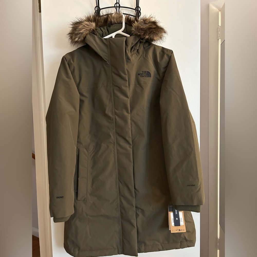 The North Face Women’s Arctic Parka XL – New Taupe Green (NWT)
